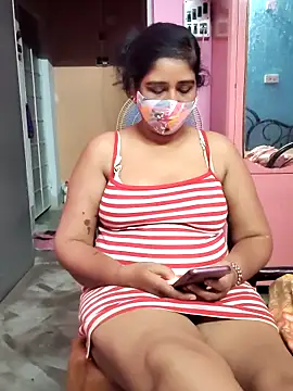 Snapshot of Rulali_44 chatting on May 25, 4:35 pm Rulali 44 online show from May 25, 4:35 pm