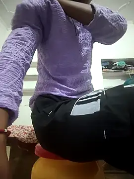 ESHA-LOVE online show from May 5, 12:07 am