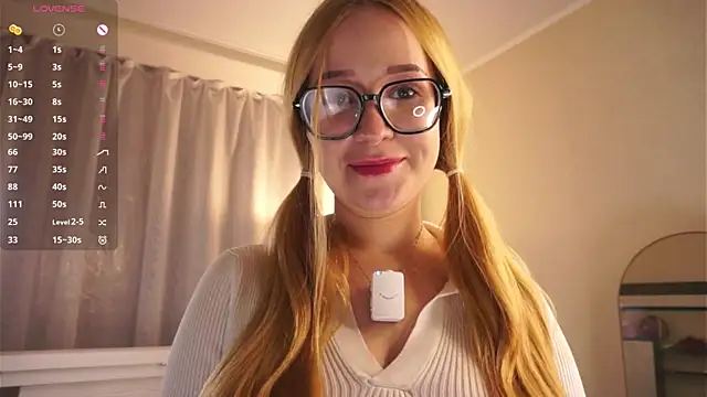 Snapshot of RosannaBennerman chatting on April 27, 5:00 pm RosannaBennerman online show from April 27, 5:00 pm