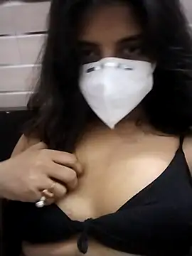 NAUGHTY-RASHI online show from May 15, 10:28 pm