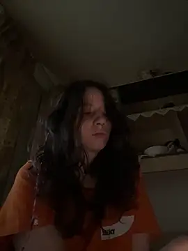 Snapshot of babyivory chatting on May 14, 4:47 pm babyivory online show from May 14, 4:47 pm