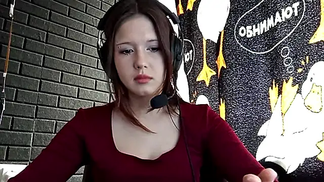 Snapshot of AngelynHallowich chatting on May 31, 5:09 pm AngelynHallowich online show from May 31, 5:09 pm