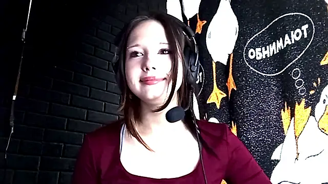 Snapshot of AngelynHallowich chatting on May 31, 6:09 pm AngelynHallowich online show from May 31, 6:09 pm