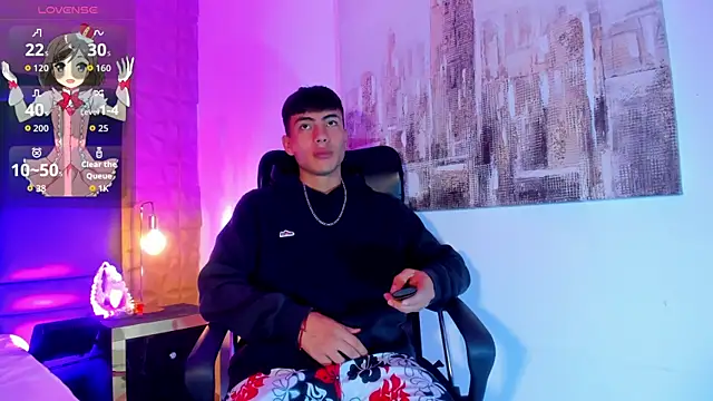EthanSantori online show from May 17, 7:21 pm