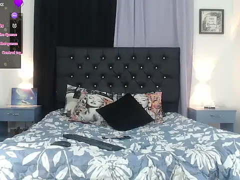 PhillipCox online show from May 13, 8:06 pm