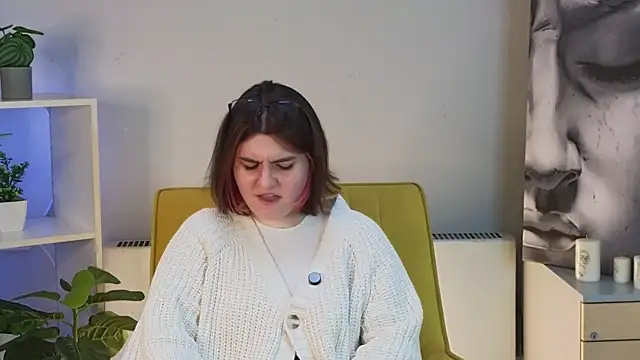 Snapshot of KathlineRivas chatting on April 30, 12:33 pm KathlineRivas online show from April 30, 12:33 pm