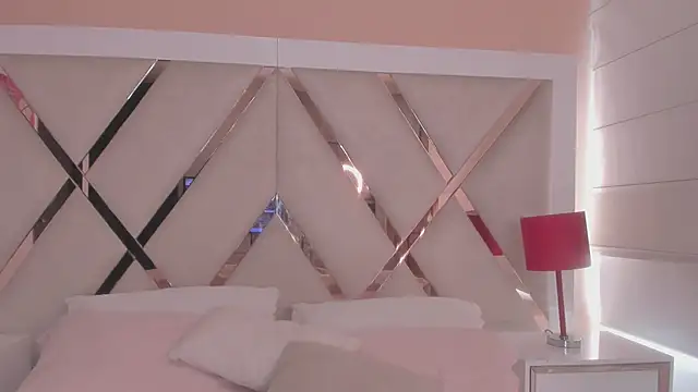 Isabella-Glow online show from July 1, 7:46 pm
