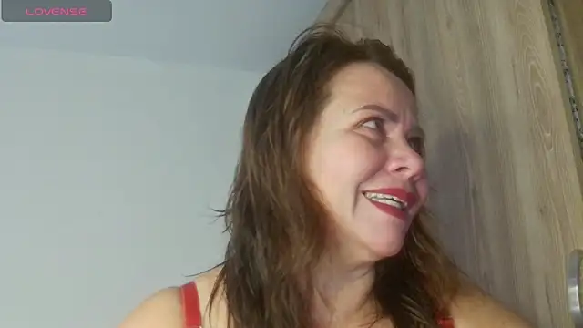 dulce anahi  online show from May 27, 5:32 pm