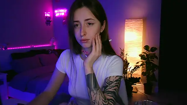she tora69 online show from April 29, 8:04 pm