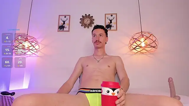 mateocollins  online show from June 23, 7:12 pm