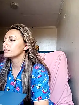 Snapshot of Angel_Nova_ chatting on May 25, 9:32 pm Angel Nova online show from May 25, 9:32 pm