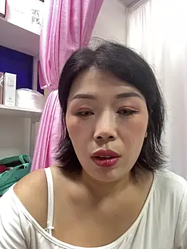 Snapshot of milkwine chatting on May 3, 1:06 pm milkwine online show from May 3, 1:06 pm