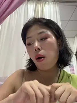 Snapshot of milkwine chatting on May 21, 4:14 pm milkwine online show from May 21, 4:14 pm