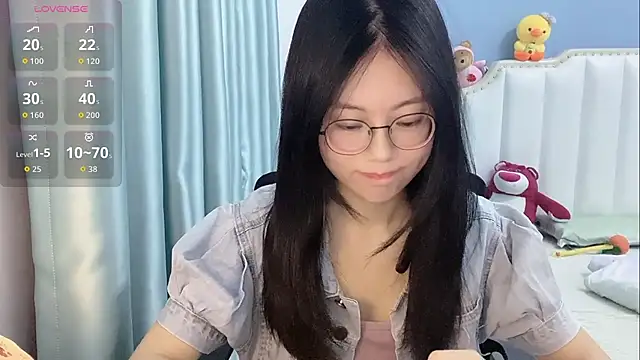 Snapshot of Luna-666 chatting on April 30, 3:29 pm Luna-666 online show from April 30, 3:29 pm