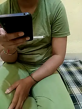 Seekha Yadav01 online show from April 28, 6:18 am