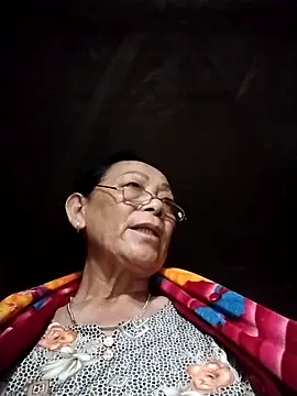 Snapshot of mouth22 chatting on May 6, 8:58 pm mouth22 online show from May 6, 8:58 pm