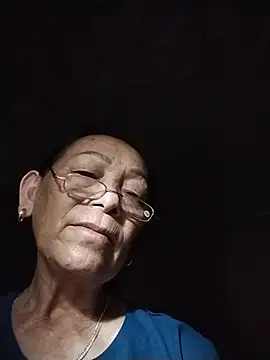 Snapshot of mouth22 chatting on May 27, 9:34 pm mouth22 online show from May 27, 9:34 pm