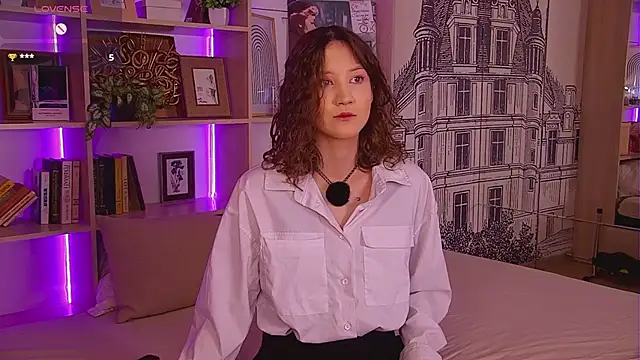 Aria Alves online show from June 14, 4:42 pm