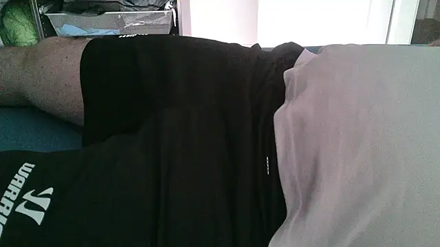 Snapshot of horny-bear89 chatting on May 29, 9:46 pm horny-bear89 online show from May 29, 9:46 pm
