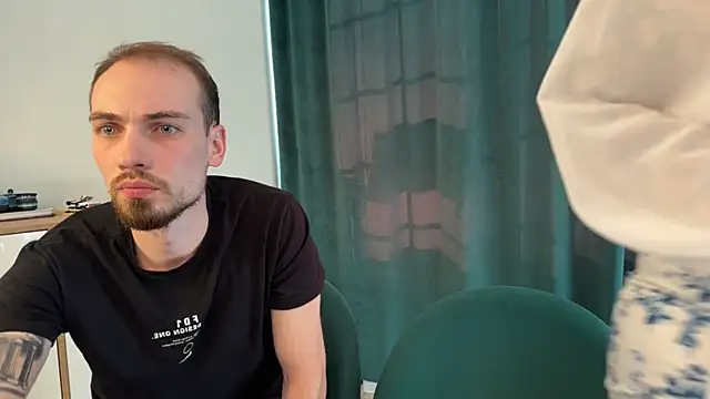 NeighborZone online show from July 4, 9:59 am