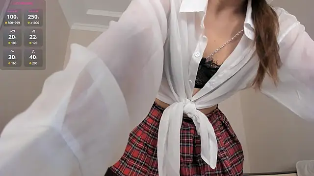 Snapshot of Yun_le chatting on May 11, 4:15 pm Yun le online show from May 11, 4:15 pm
