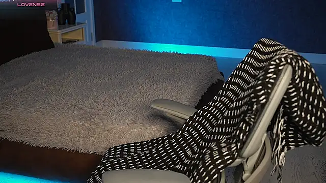 Snapshot of Kofimoon chatting on May 10, 11:43 pm Kofimoon online show from May 10, 11:43 pm