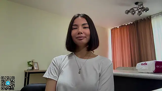 MarylnMonnier online show from April 29, 7:12 am