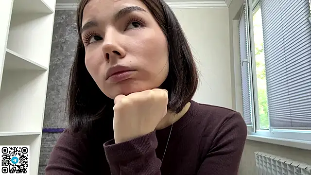 MarylnMonnier online show from May 5, 11:18 am