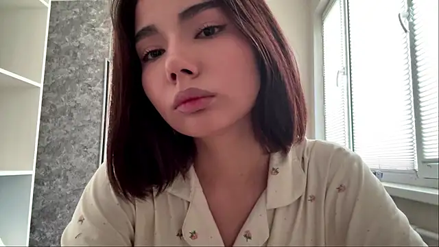 MarylnMonnier online show from May 25, 10:10 am