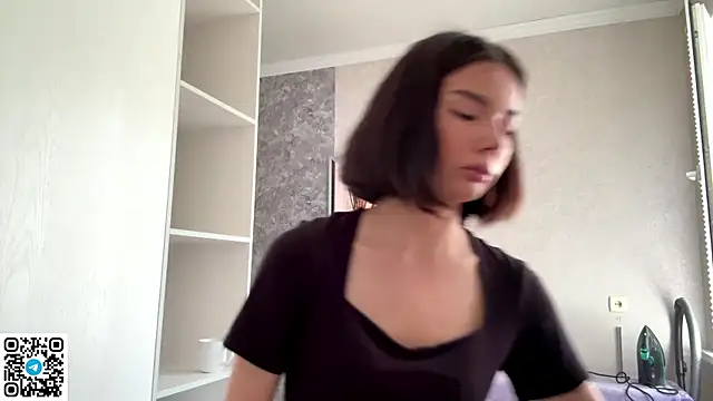 MarylnMonnier online show from May 30, 8:11 am