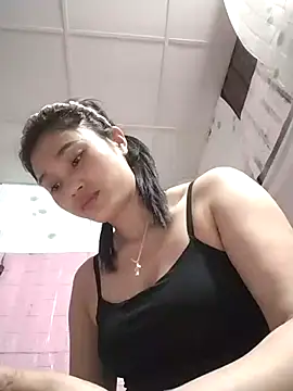 Snapshot of Sary_Naughty chatting on May 4, 4:30 am Sary Naughty online show from May 4, 4:30 am