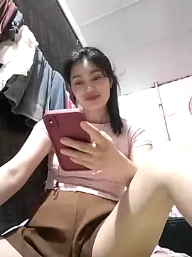 Snapshot of Sary_Naughty chatting on May 10, 5:56 am Sary Naughty online show from May 10, 5:56 am