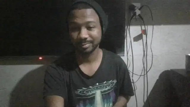 Snapshot of Jeielpaixao chatting on June 11, 6:00 am Jeielpaixao online show from June 11, 6:00 am