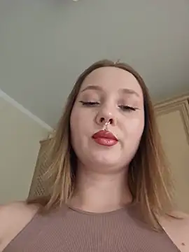 Snapshot of ooopsitscandy chatting on May 24, 3:39 pm ooopsitscandy online show from May 24, 3:39 pm