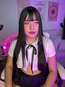 Snapshot of iEmily_ chatting on May 27, 2:19 am iEmily online show from May 27, 2:19 am