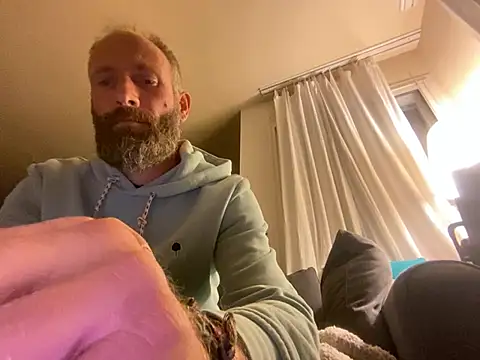 thefrenchi09 online show from May 1, 2:16 am