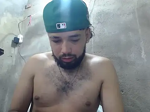 Snapshot of camilorestrepo77 chatting on April 30, 11:31 pm camilorestrepo77 online show from April 30, 11:31 pm