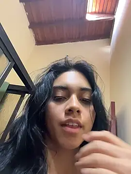 mia moonna online show from April 30, 11:38 am