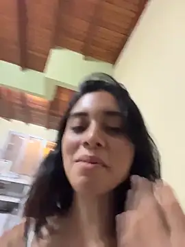mia moonna online show from May 3, 1:55 am