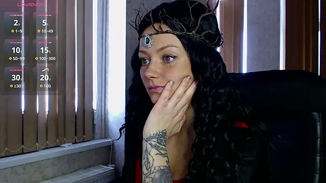Snapshot of baba_yaga chatting on April 27, 7:06 am baba yaga online show from April 27, 7:06 am