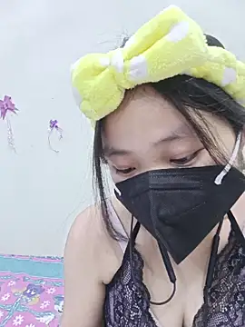 Snapshot of silkyhairs chatting on May 19, 10:32 am silkyhairs online show from May 19, 10:32 am