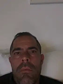 Snapshot of Riccardo86xx chatting on May 27, 8:06 pm Riccardo86xx online show from May 27, 8:06 pm