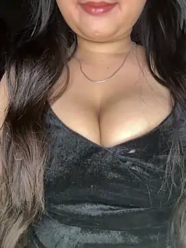 Snapshot of Naughty_pooja44 chatting on May 15, 5:09 pm Naughty pooja44 online show from May 15, 5:09 pm