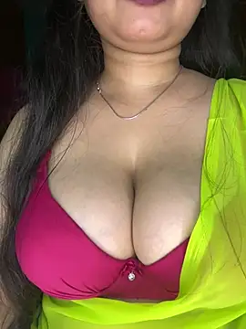 Snapshot of Naughty_pooja44 chatting on May 26, 6:59 pm Naughty pooja44 online show from May 26, 6:59 pm