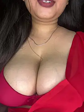 Snapshot of Naughty_pooja44 chatting on May 27, 7:55 pm Naughty pooja44 online show from May 27, 7:55 pm