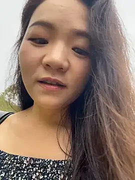 xiaochengzi505 online show from May 12, 12:41 am