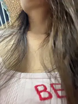 xiaochengzi505 online show from May 20, 1:01 am