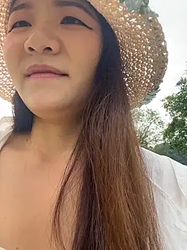 xiaochengzi505 online show from May 21, 1:01 am