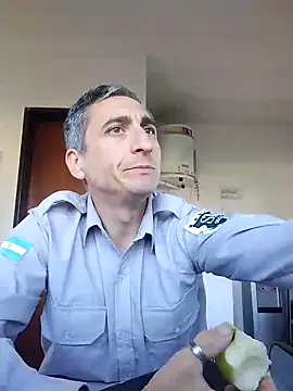Alejandro83bsf online show from May 11, 7:44 pm