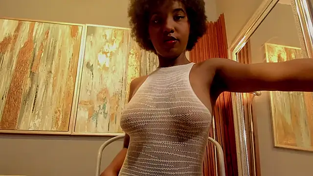 Kiara Curls online show from May 18, 11:49 am